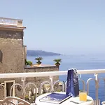 Corallo Sorrento Отель 4*