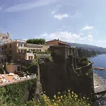 Отель Corallo Sorrento Сант'Анджелло
