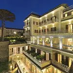 Corallo Sorrento Отель 4*