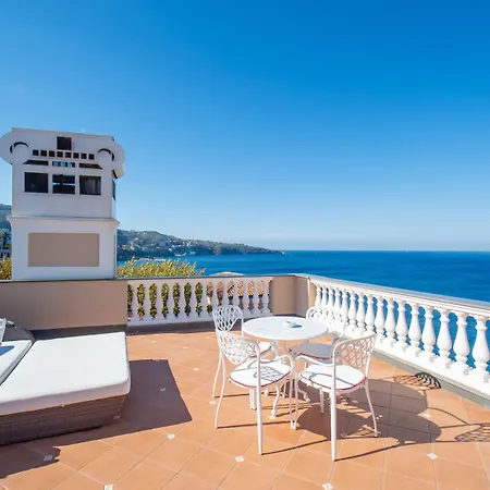 Hotel Corallo Sorrento 4*