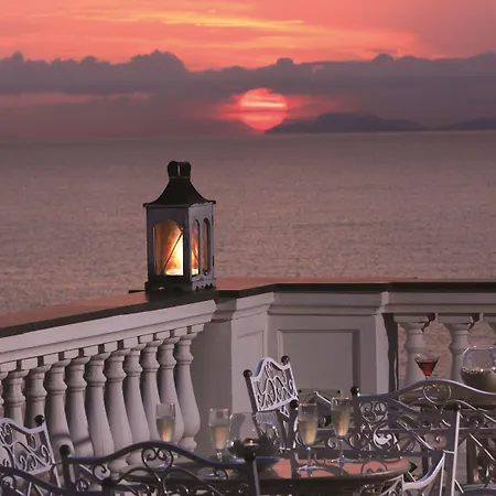 Corallo Sorrento Hotel 4*