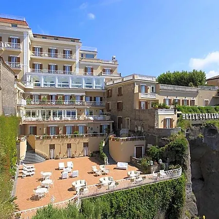 Corallo Sorrento Otel