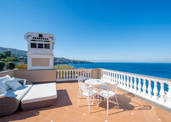 Hotel Corallo Sorrento 4*